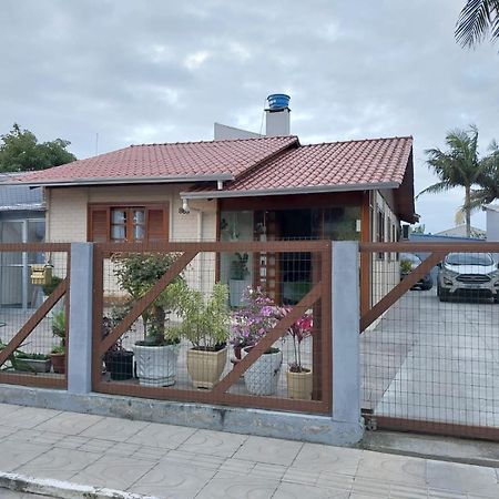 Casa Em Torres Praia Da Cal Esterno foto